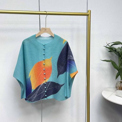 新款长袖开衫印花13粒扣上衣JN 商品图4