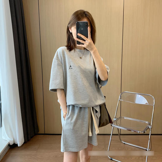 【夏季运动套装】千吉娜Chigina 刺绣运动套装 短袖+短裤 显瘦百搭 宽松版型 舒适时尚 商品图0