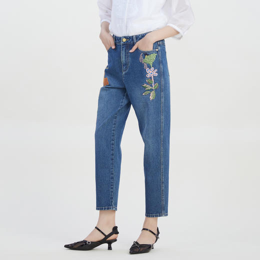 谜底2023夏季新款复古特色绣花萝卜裤百搭九分牛仔裤女232MK0684 商品图1