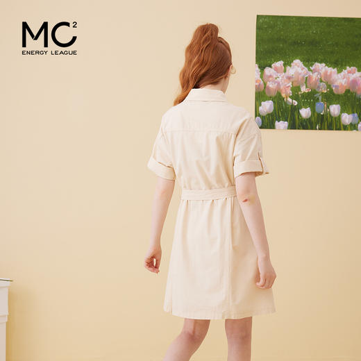 女装翻领大口袋设计配腰带连衣裙-97018Q3221015 商品图3