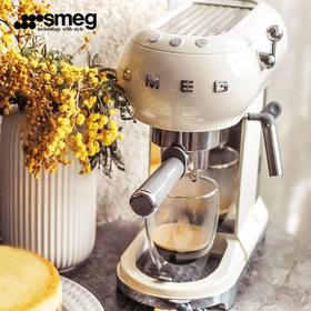 【意式半自动咖啡机】SMEG斯麦格家用办公室用小型一体奶泡蒸汽 1L可拆式水箱 简单易操作。