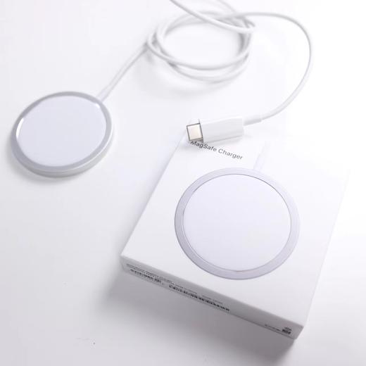 【会员兑换】摩伽苹果手机无线充电器 商品图0