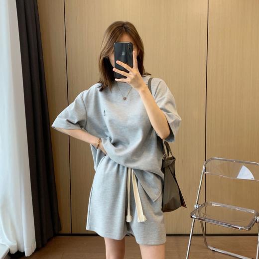 【夏季运动套装】千吉娜Chigina 刺绣运动套装 短袖+短裤 显瘦百搭 宽松版型 舒适时尚 商品图2