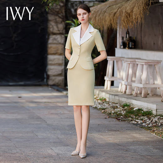 IWY/夏季短袖杏色西装套装两件套女2023新款气质优雅职场修身套裙CS1780 商品图4