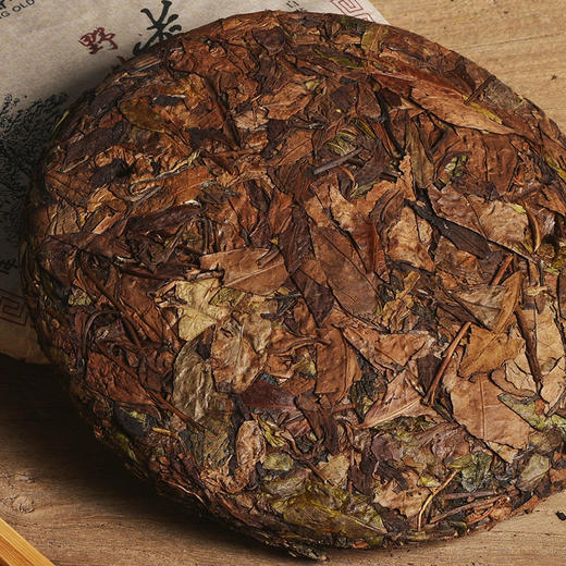 【推荐】中圣公高山贡眉老白茶茶饼300克 商品图1