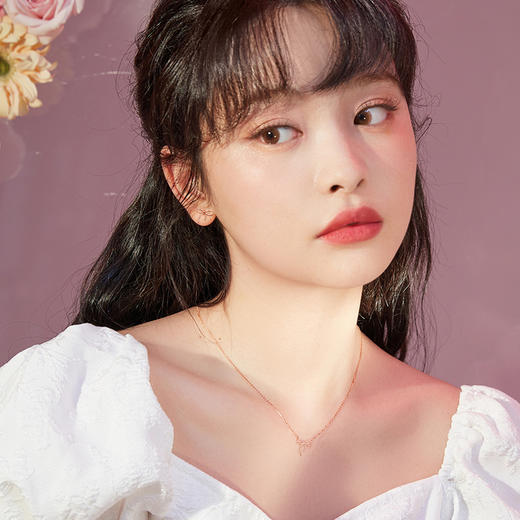 周六福珠宝18K金耳钉女精美多彩蝴蝶结耳饰耳环半夏时光系列 商品图3