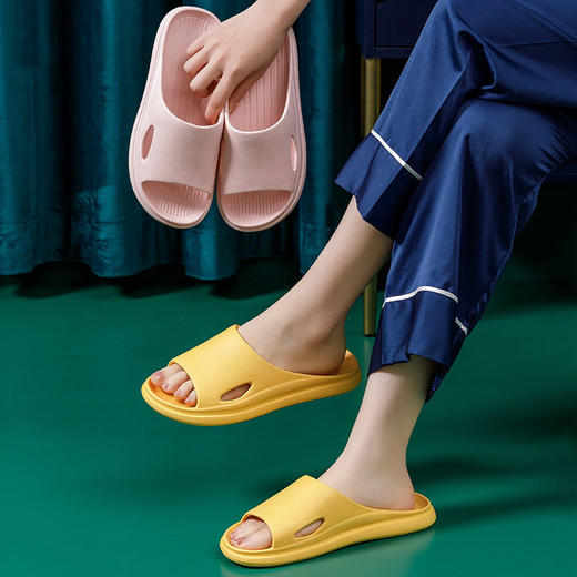 熊诺踩屎感拖鞋女夏天家用防滑浴室洗澡情侣厚底居家居男凉拖夏季外穿 商品图3