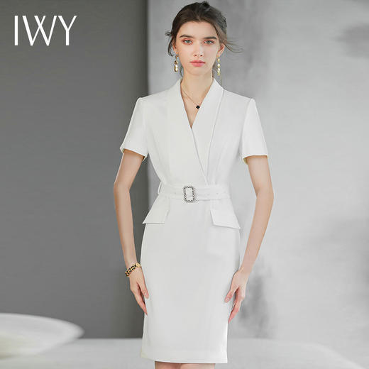 IWY/白色高端设计感连衣裙女夏V领收腰显瘦腰带美容院医美职业工服Q892 商品图4