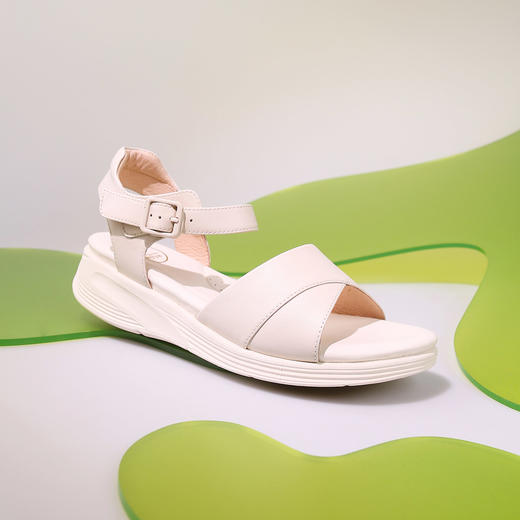 Safiya/索菲娅2023新品夏季舒适真皮软底休闲防滑露趾坡跟凉鞋 SF32115164 商品图6