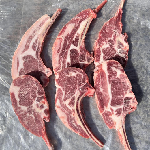 周五配送万柳小区门口，法式羊排小切，全羊当中最是嫩嫩的肉肉，小朋友们都可以放心吃呢！可煎、可烤、可煮，一份5-6块，600克 商品图0