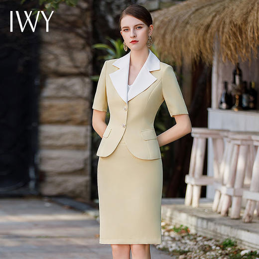 IWY/夏季短袖杏色西装套装两件套女2023新款气质优雅职场修身套裙CS1780 商品图1