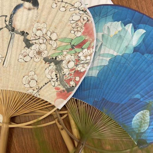 花鸟团扇（共四款） | 陈湘波老师花鸟画作品元素授权 艺术文创夏日优雅【陈湘波艺术公益基金会 X ArtJi】| 一艺之间 艺术家精选文创推荐 商品图2