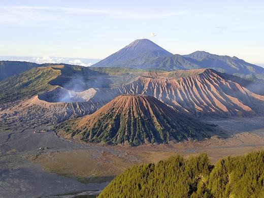 印尼：爪哇古迹群、婆罗摩火山、伊真火山10天  +科莫多岛、海岸风光摄影13天 商品图1