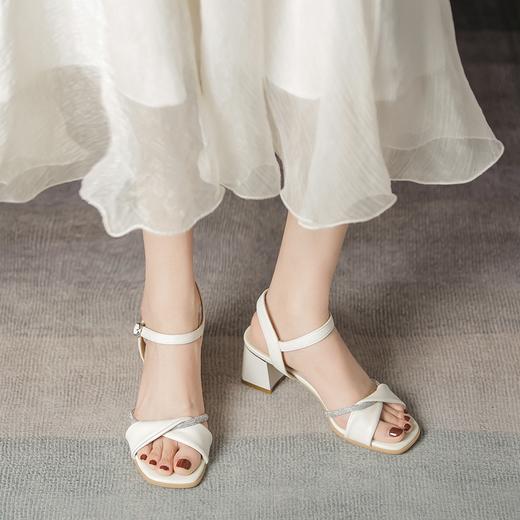 ZHR2023新款夏季一字带水钻时装方头高跟凉鞋小香风粗跟气质女鞋 商品图6