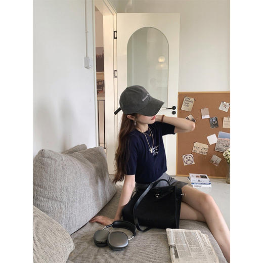 金蘑菇菇【intp的周末 字母针织套组】短款刺绣小心机针织短袖 商品图4