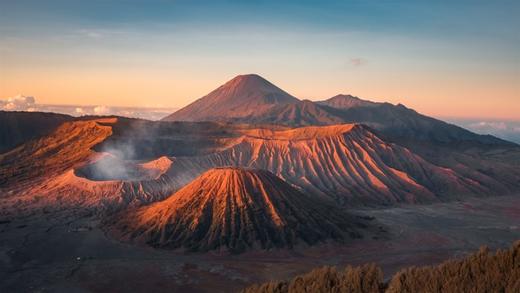 印尼：爪哇古迹群、婆罗摩火山、伊真火山10天  +科莫多岛、海岸风光摄影13天 商品图0