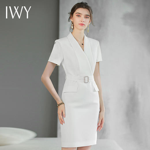 IWY/白色高端设计感连衣裙女夏V领收腰显瘦腰带美容院医美职业工服Q892 商品图2