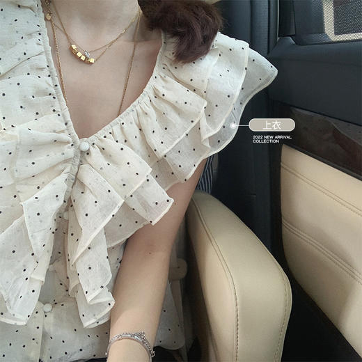 金蘑菇菇【路易十四蔷薇少女】温柔风荷叶领收腰波点出游连衣裙 商品图1