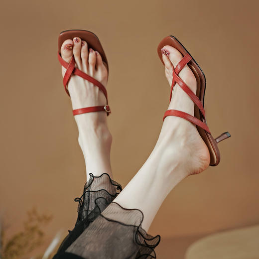 夏季新款，头层质感小牛皮条带夹趾凉拖鞋PS1320 商品图7