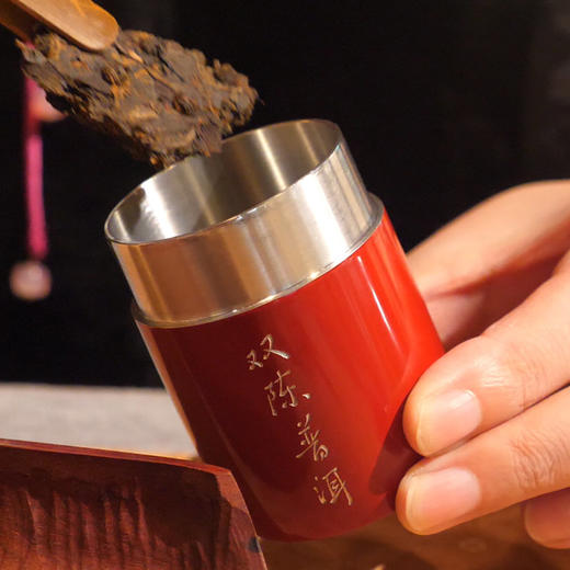 1985年8582青饼（年代秀珍藏版）生茶 10克/罐 商品图3