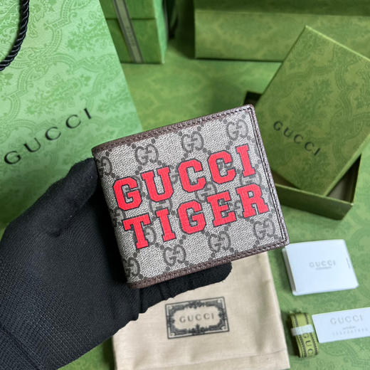 Gucci 英文印花钱包 商品图0