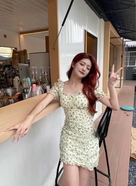 探店穿搭我最在行~