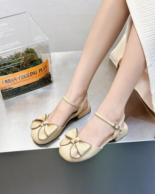 新品蝴蝶结粗跟中空鞋798B32580 商品图5