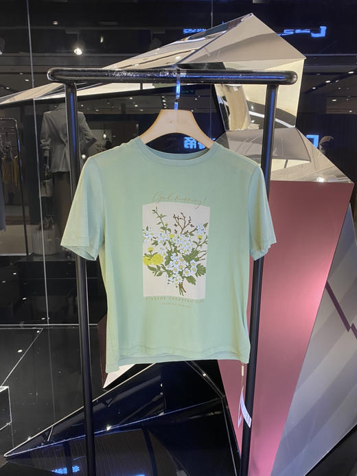 女士印花T恤 商品图1