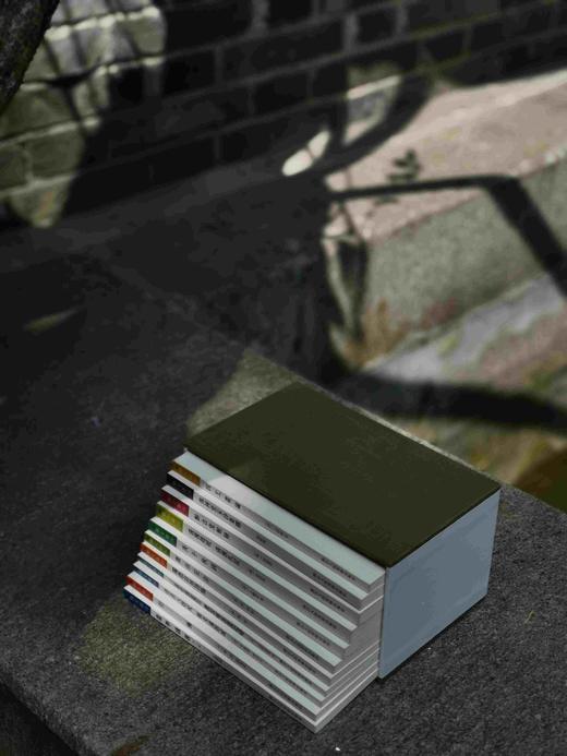 《艺文丛刊》第六辑，盒装全12册，平装32开，浙江人民美术出版社，定价388元，售价291元。 商品图3