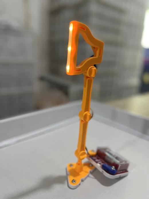 万向台灯（含半米红绿线） 商品图1