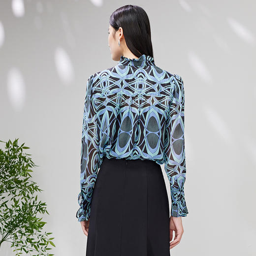 EITIE爱特爱夏季新款几何印花显瘦衬衣上衣7009714衬衣 商品图4