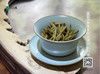 福鼎白茶｜传家宝·白毫银针（2023葵卯兔年开园首日针）老树银针，珍稀品质，芽头肥壮，白毫满披，毫香蜜韵，自然清新，香清甘甜，享有杯中“美人”，茶中“女王”之美誉，宜藏宜品宜礼宜传家，净含量：500g 商品缩略图5