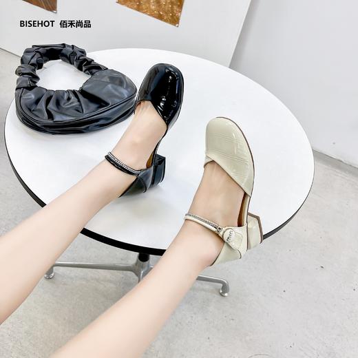 新品圆头漆皮中空鞋829B32511 商品图2