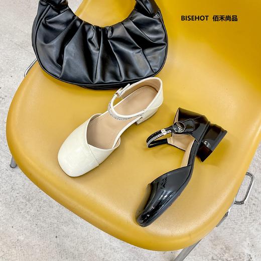 新品圆头漆皮中空鞋829B32511 商品图0