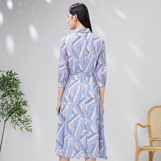 EITIE爱特爱夏季新款洋气显瘦几何印花通勤系带连衣裙7007736 商品图4