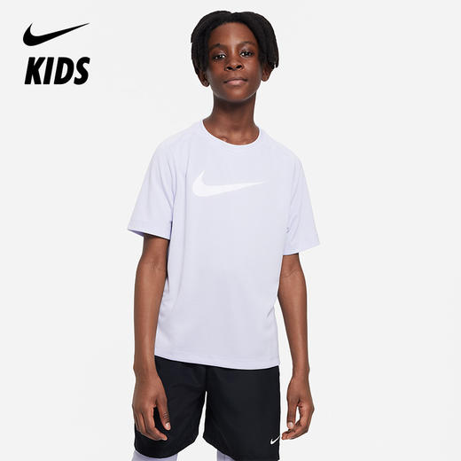Nike Dri-FIT Multi+ 大童（男孩）图案训练上衣 DX5386 商品图0