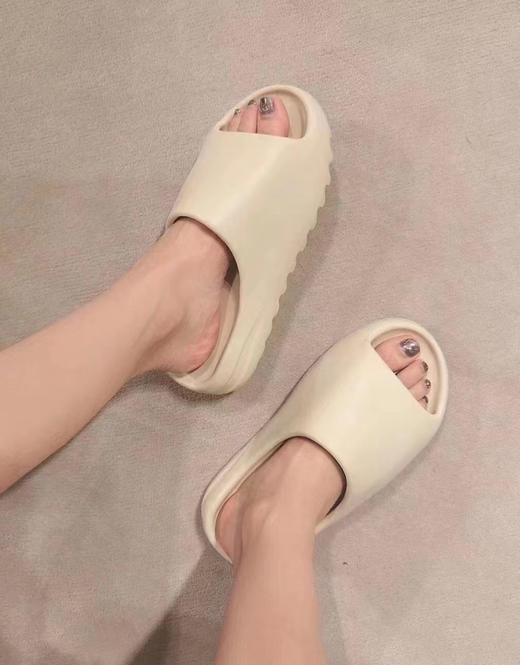 【应季好物】eva踩屎感椰子拖鞋 白色/黑色/绿色/棕色 商品图6