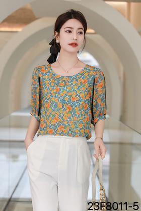 女上衣8011