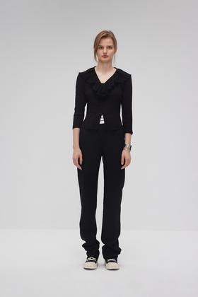 荷叶V领长袖小衫