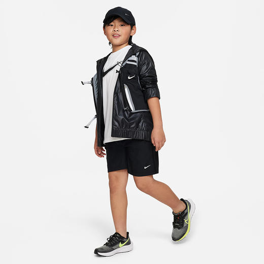 Nike Dri-FIT Multi+ 大童（男孩）图案训练上衣 DX5386 商品图7