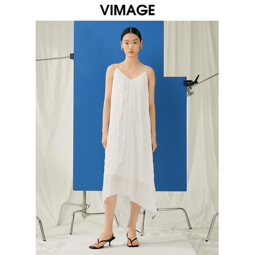 VIMAGE纬漫纪夏款新款时尚个性宽松显瘦吊带连衣裙女V1907528 商品图0