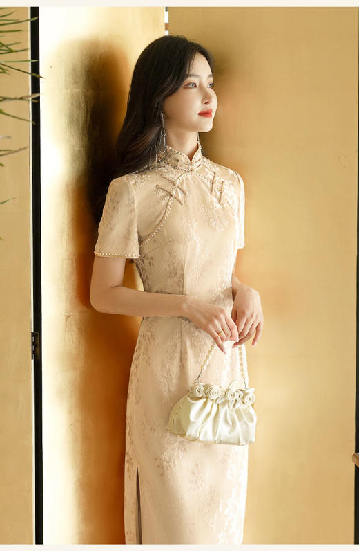 逸红颜爆款推荐 # 司藤系列『阑珊处』双襟礼服 浮雕立体针织旗袍，人间富贵花 商品图1