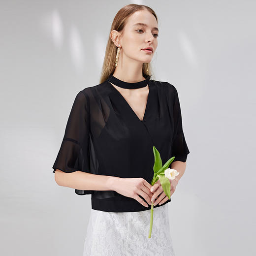 EITIE爱特爱时尚宽松两件套黑色上衣显瘦喇叭袖V领夏季新款B13116 商品图1