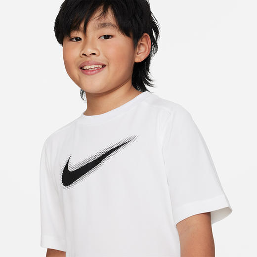 Nike Dri-FIT Multi+ 大童（男孩）图案训练上衣 DX5386 商品图6