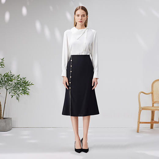 EITIE爱特爱优雅气质鱼尾开叉包臀黑色半身裙显瘦通勤oL夏新款B2306120 商品图3