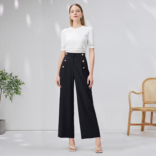 EITIE爱特爱简约基础修身显瘦纯色圆领半袖针织衫舒适夏新款B2301118 商品图3