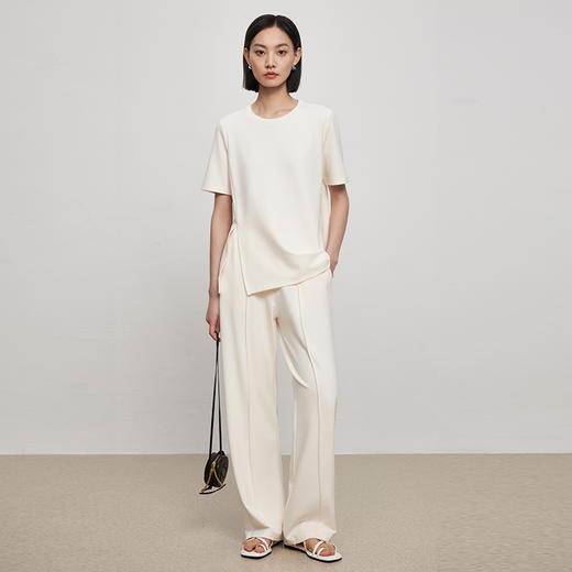 IN AND ON53221+53223华夫格白色时尚套装女短袖开叉上衣垂感显瘦阔腿休闲裤子两件套 商品图0
