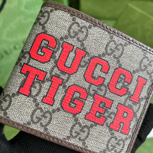 Gucci 英文印花钱包 商品图4