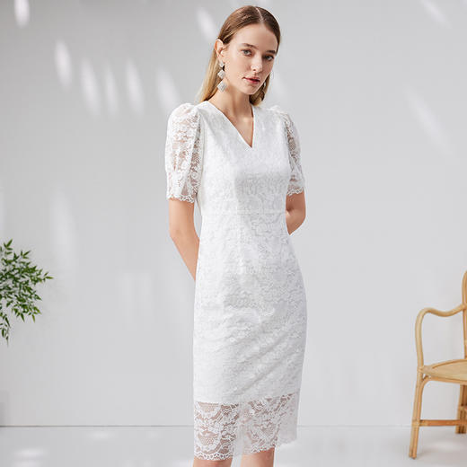 EITIE爱特爱法式泡泡袖V领白色收腰蕾丝连衣裙显瘦优雅夏新款B07148 商品图3