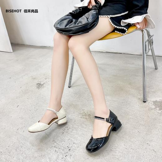 新品圆头漆皮中空鞋829B32511 商品图6